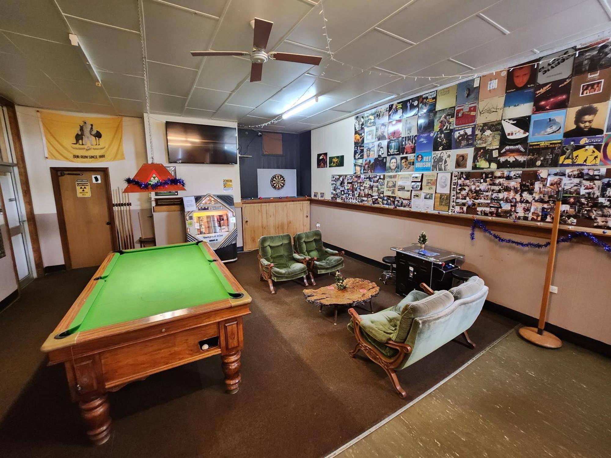 Bischoff Hotel Waratah Extérieur photo