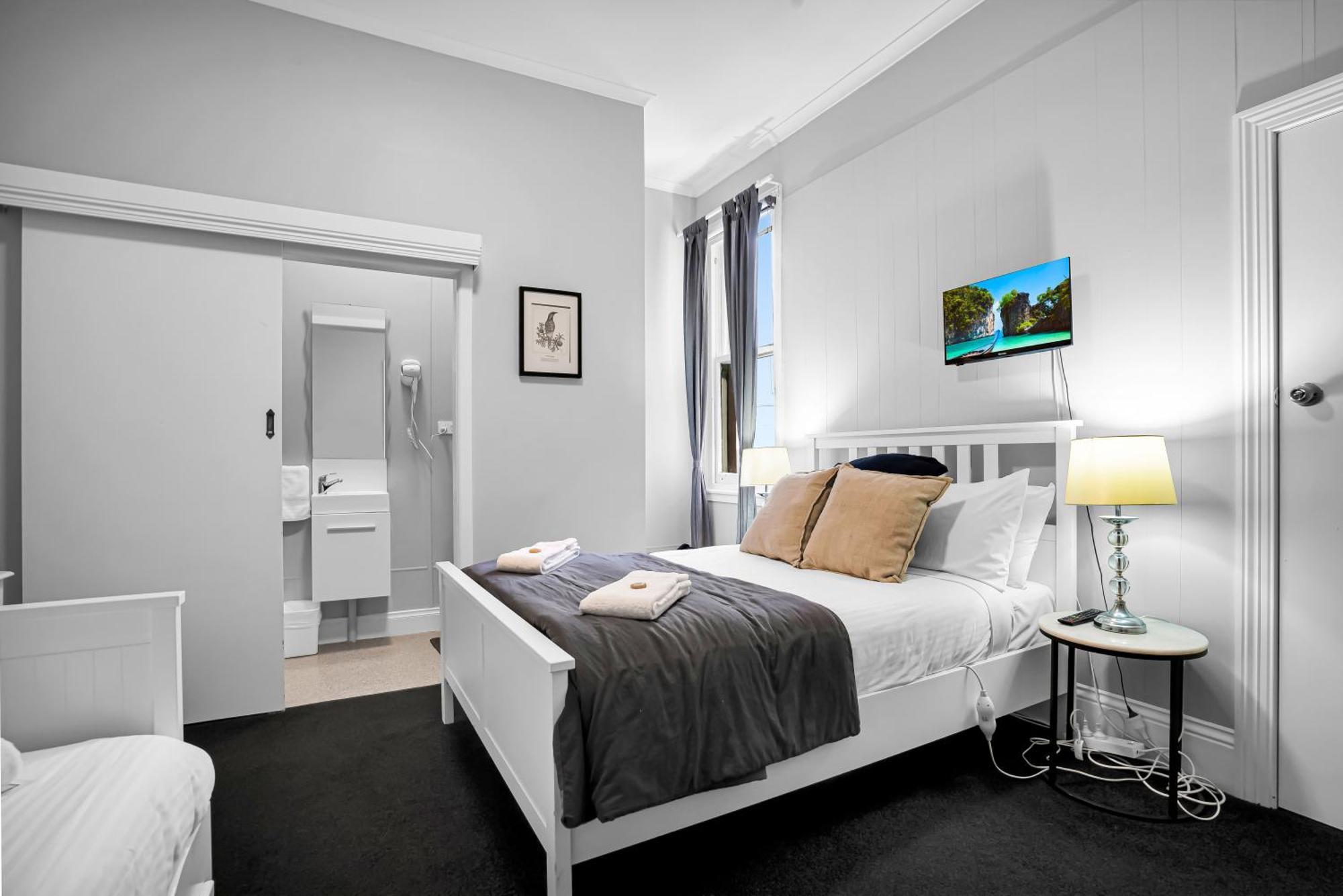 Bischoff Hotel Waratah Extérieur photo