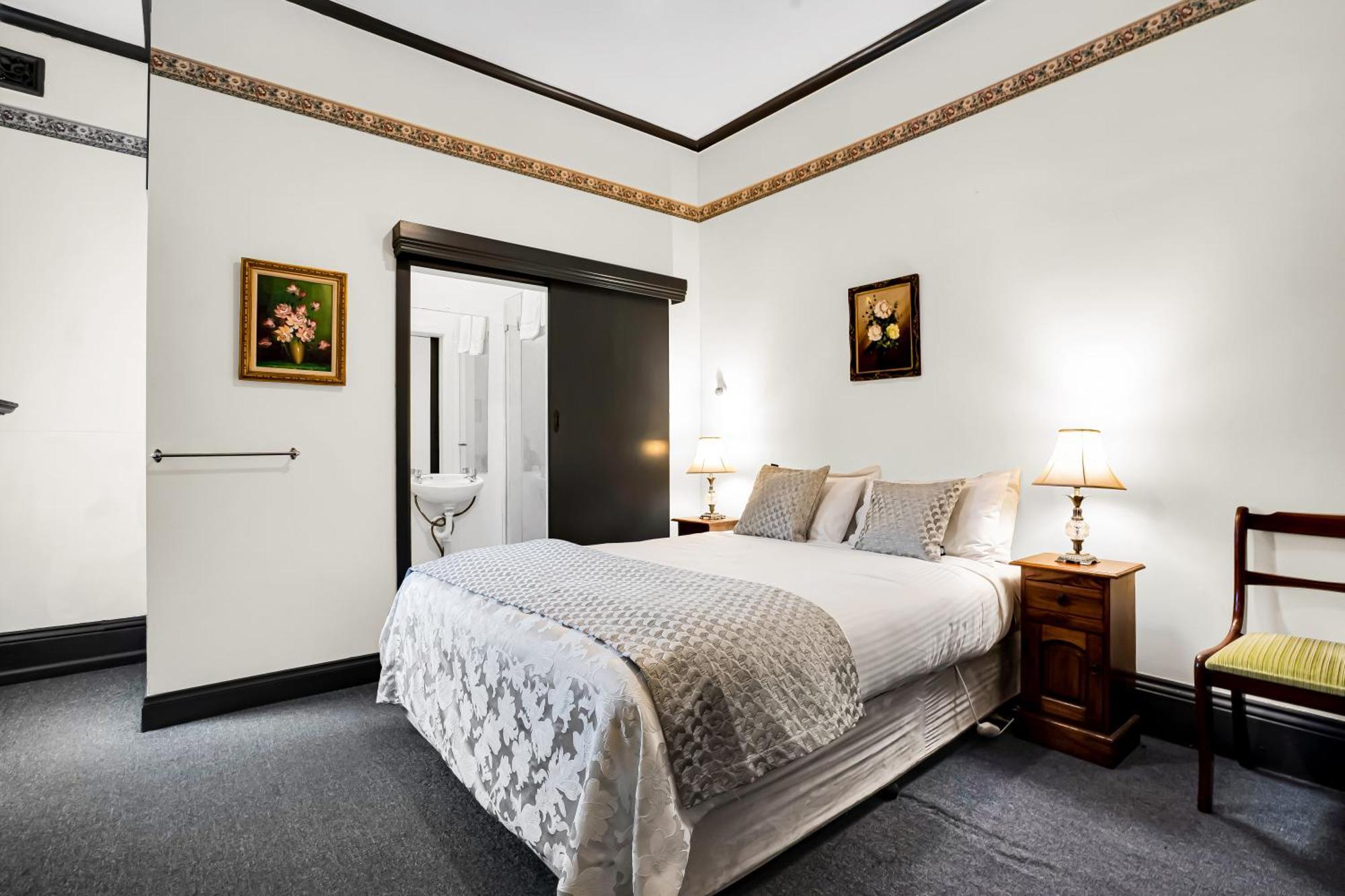 Bischoff Hotel Waratah Extérieur photo