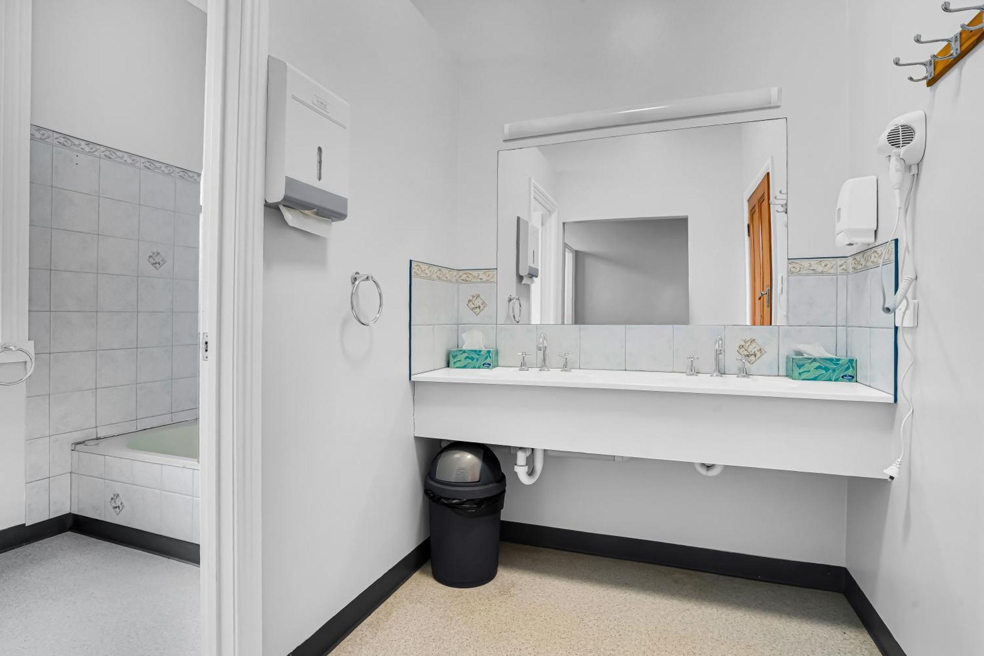 Bischoff Hotel Waratah Chambre photo