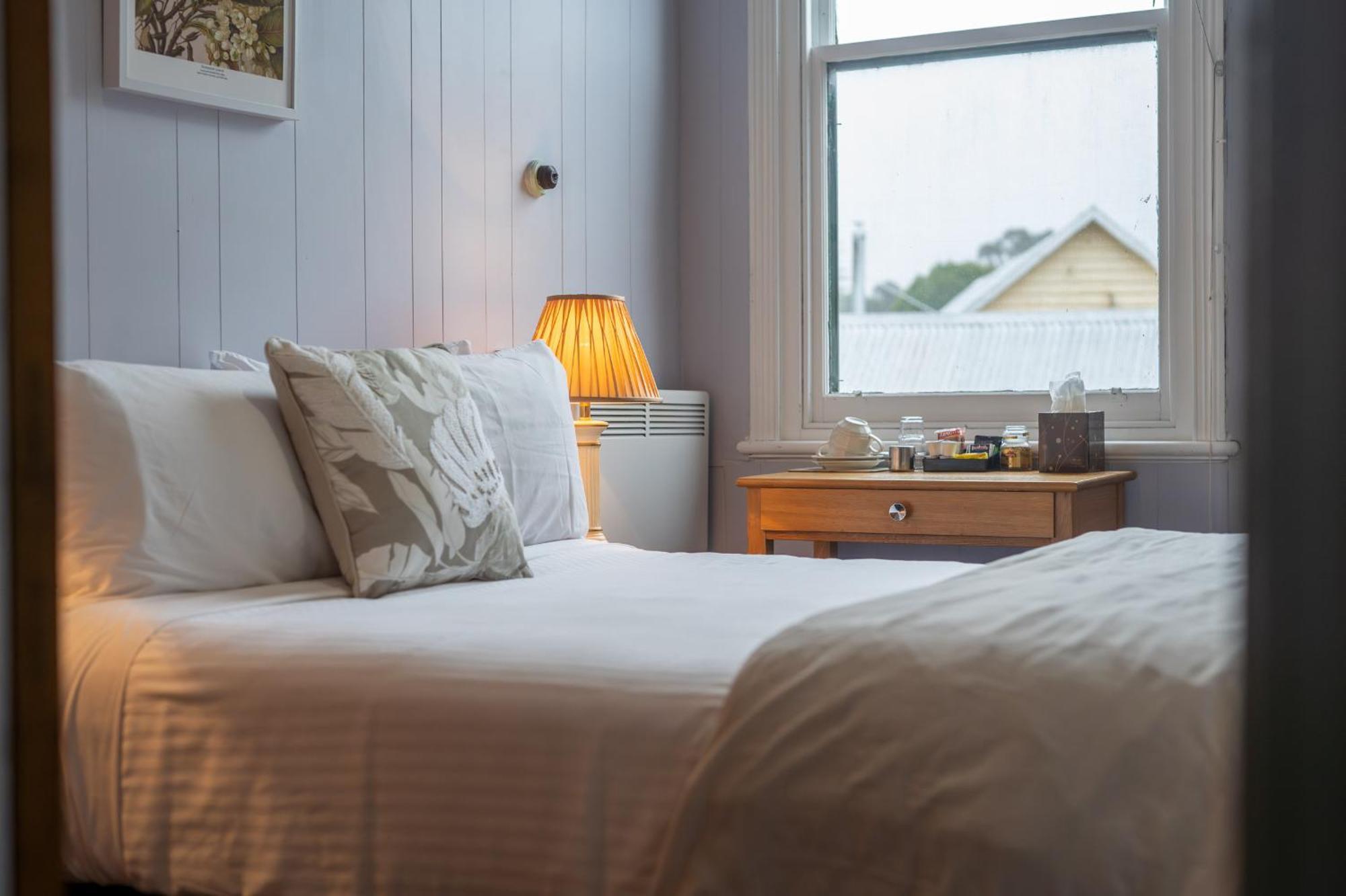 Bischoff Hotel Waratah Chambre photo