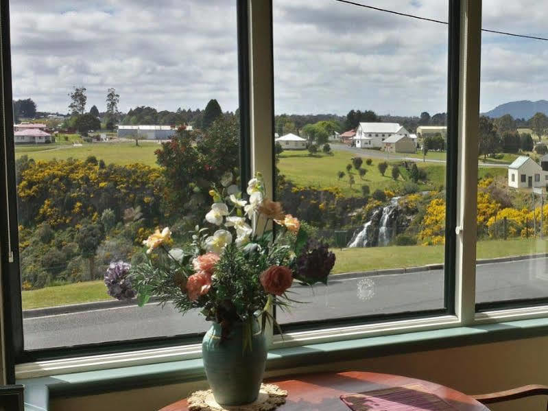 Bischoff Hotel Waratah Extérieur photo