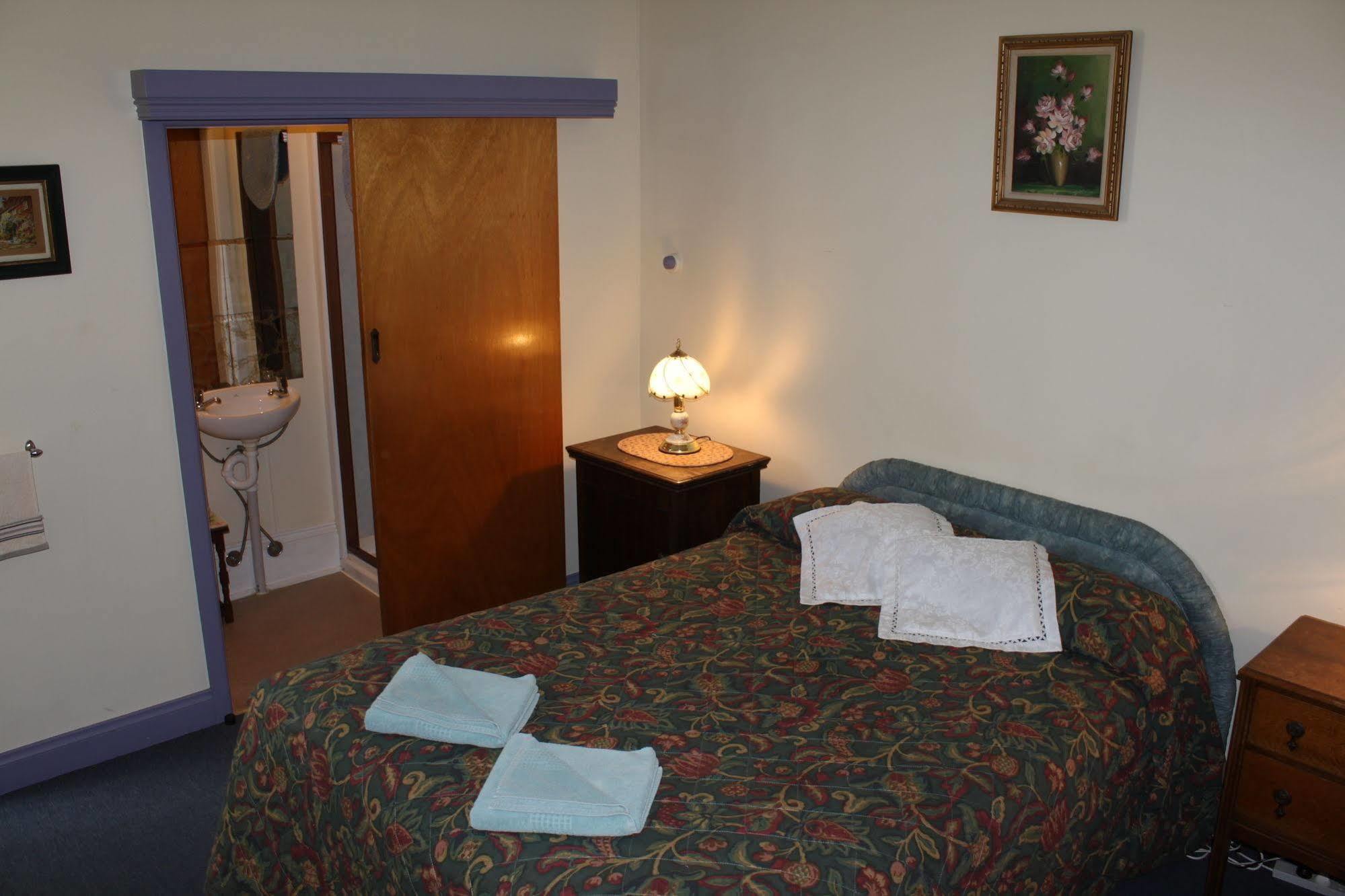 Bischoff Hotel Waratah Extérieur photo